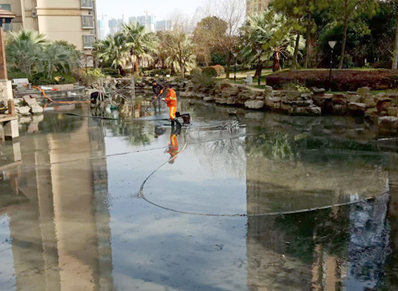 姜堰景观池淤泥清理